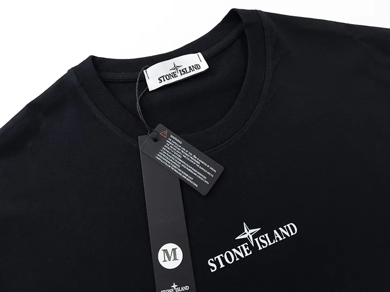 W653#P110💰 [Stone lsland/Stone Island summer new double-shadow big compass printed pattern short-sleeved T-shirt] ⚠️[Original creation, high control of details] - Made of 260 grams of combed cotton, 32-count double yarn, soft and comfortable to the touch, sweat-absorbent and breathable. - Simple, basic and versatile style, original quality, the first choice for couples. - Made in a large factory, four needles and five threads on the shoulder, neatly arranged, high quality workmanship. - Same style for men and women. Very versatile, one piece for everyone, details are clearly visible. Color: Black White Size: M L